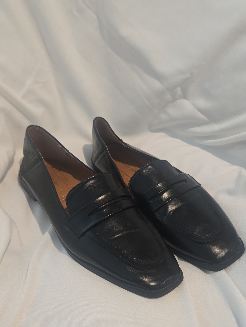 Women's Black Leather Slip-On Loafers